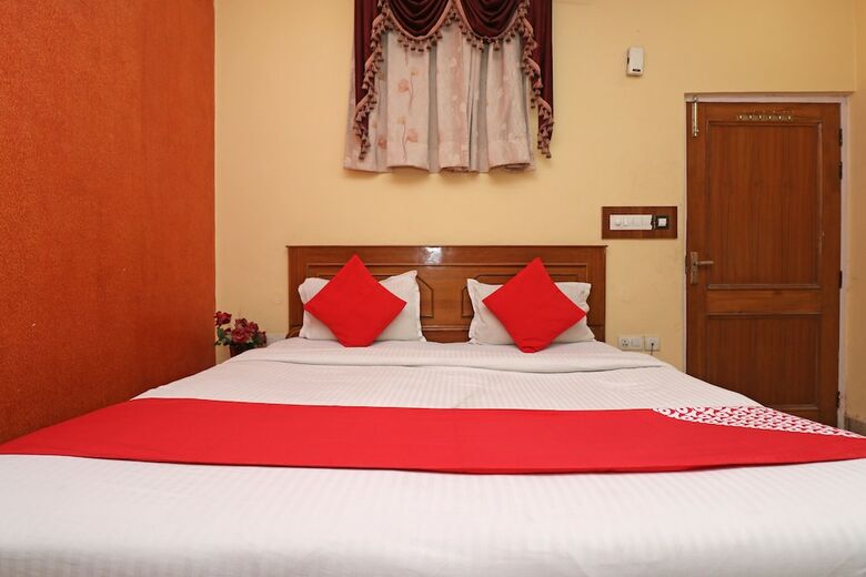 Oyo 30858 Hotel Sp International