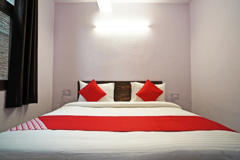 Hotel Spot On 30890 Sector 45 Noida