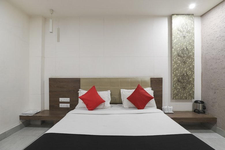 Hotel Capital O 48764 Apple Residency