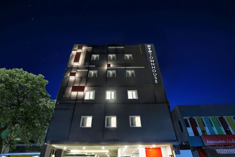 Hotel Oyo Townhouse 156 Maraimalai Nagar
