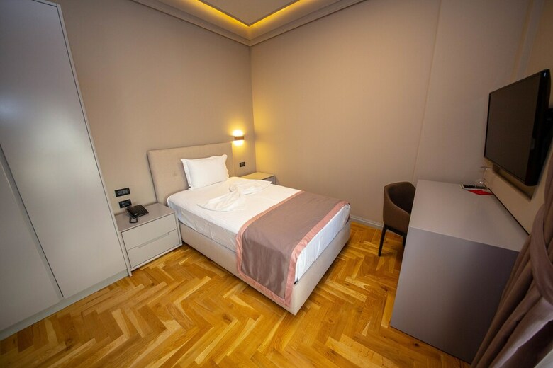 City Center Hotel