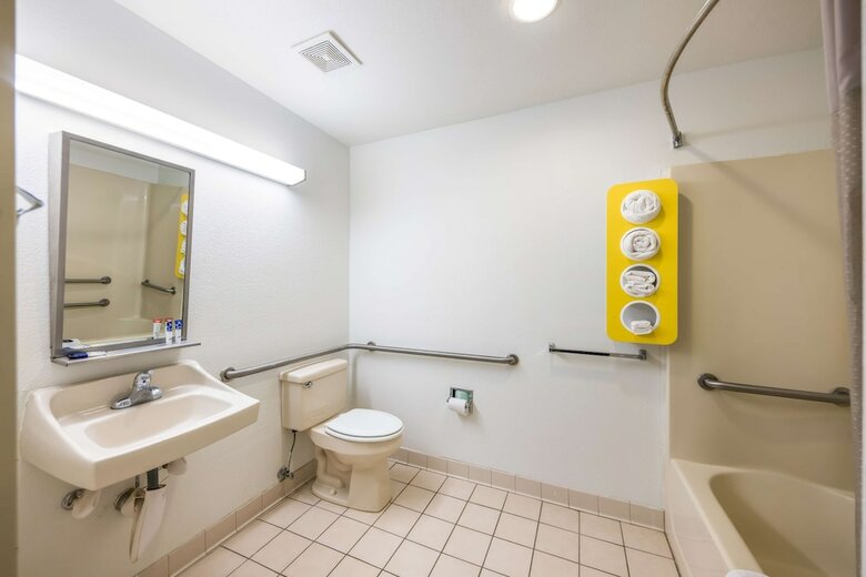 Hotel Microtel Inn & Suites By Wyndham Brunswick