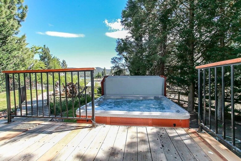 Cabana 1227- Hudson Bay Lakefront