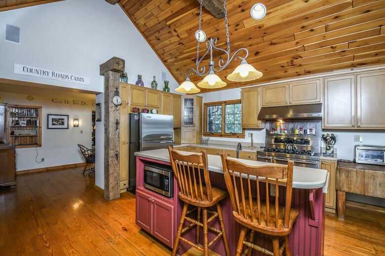 Country Roads Cabin