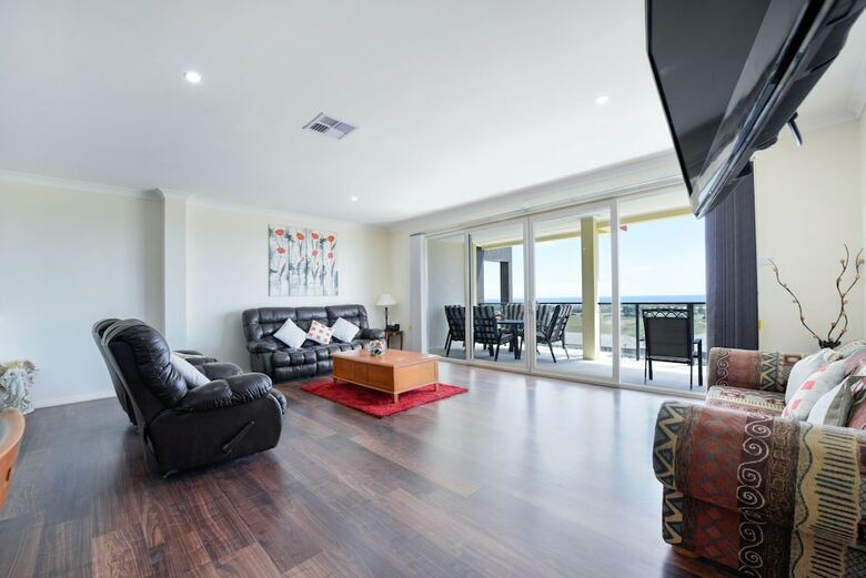 The Oasis - 6 Turnberry Drive