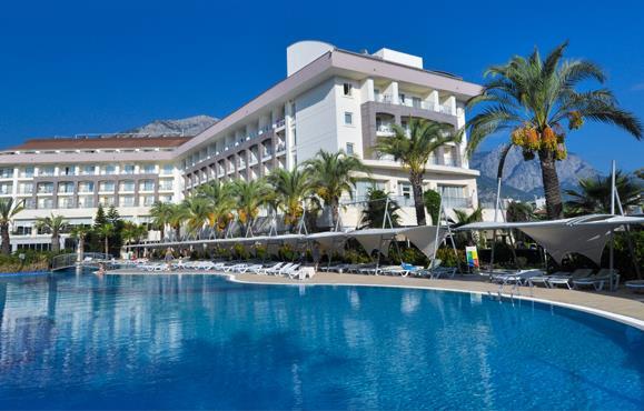 Hotel The Maxim Resort