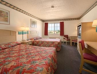 Hotel Super 8 Motel - Carroll East