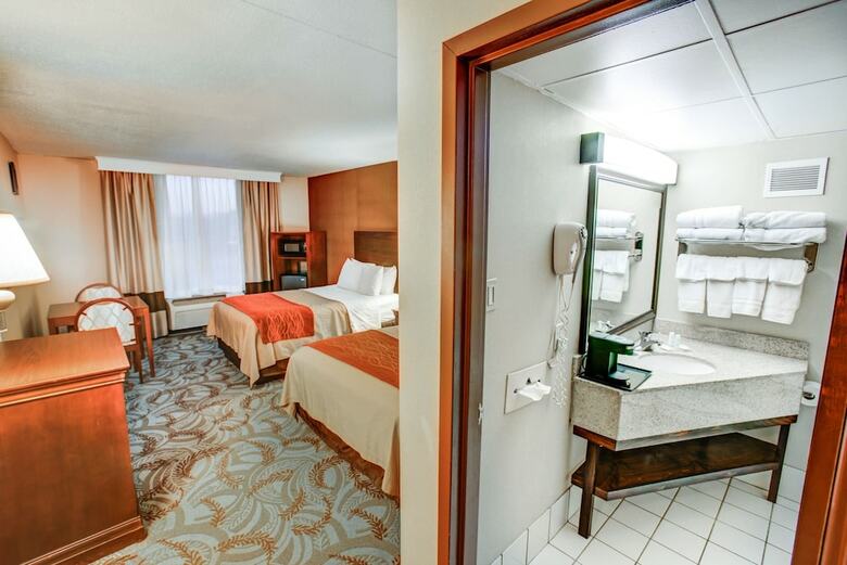 Hotel Comfort Inn & Suites
