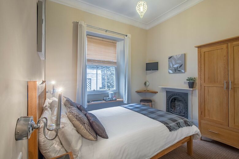 Hotel Ambleside Central - Guest House