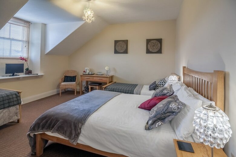 Hotel Ambleside Central - Guest House