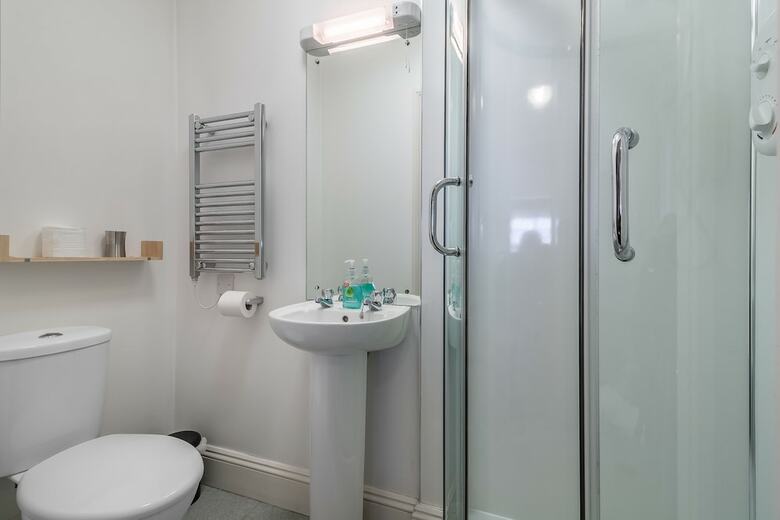 Hotel Ambleside Central - Guest House