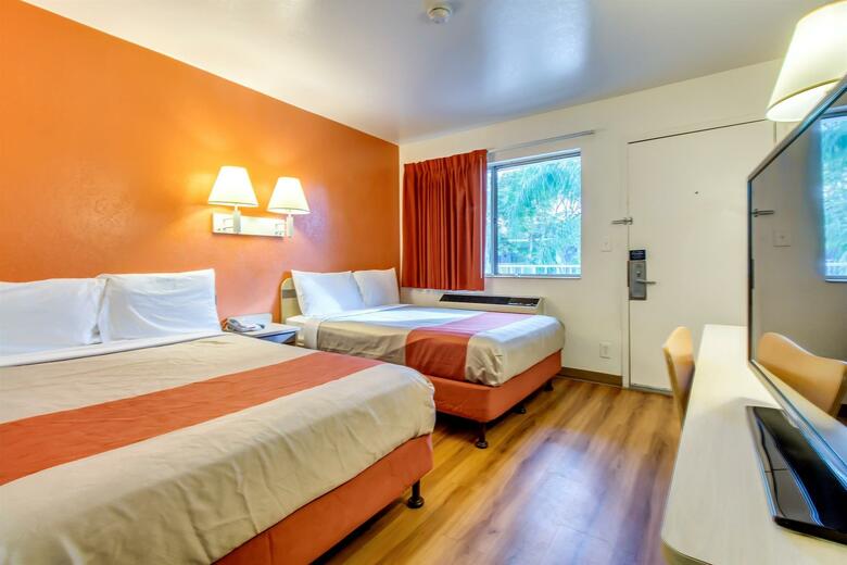 Motel 6 Venice
