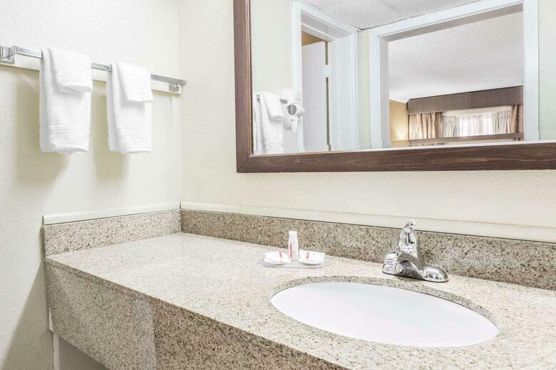 Hotel Days Inn Pensacola - Historic Downtown