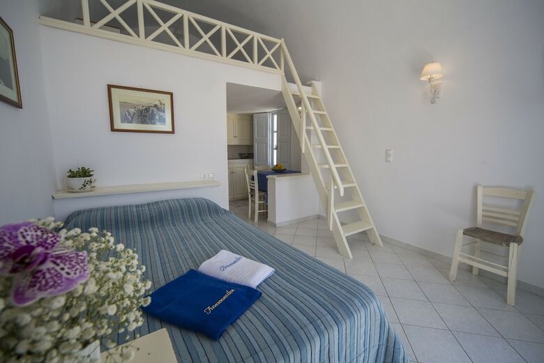 Anemomilos Hotel & Apartments