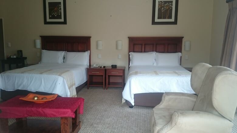 Hotel Global Village Guest House