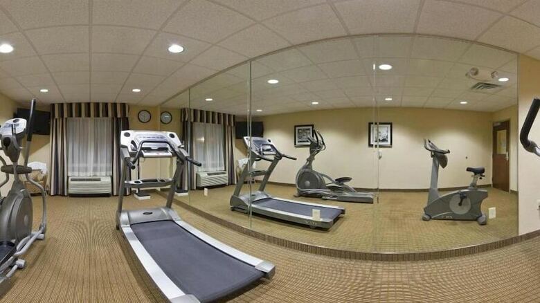 Holiday Inn Express Hotel & Suites Talladega