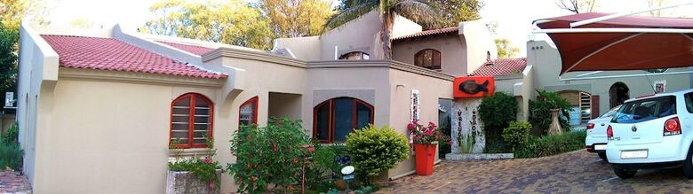 Hotel Twin Waters Guest House