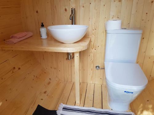 Les Casetes Del Congost Vilatge Resort