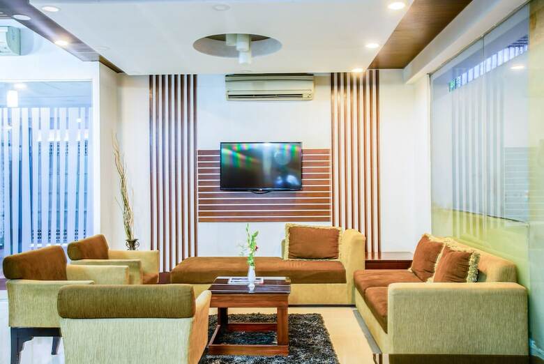 Hotel La Villa Western