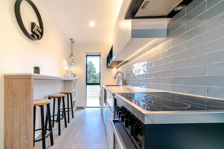 Browns Bay Brand New Super Modern 2