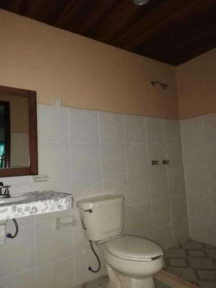 Hotel Caba�a Kayon & Zarco