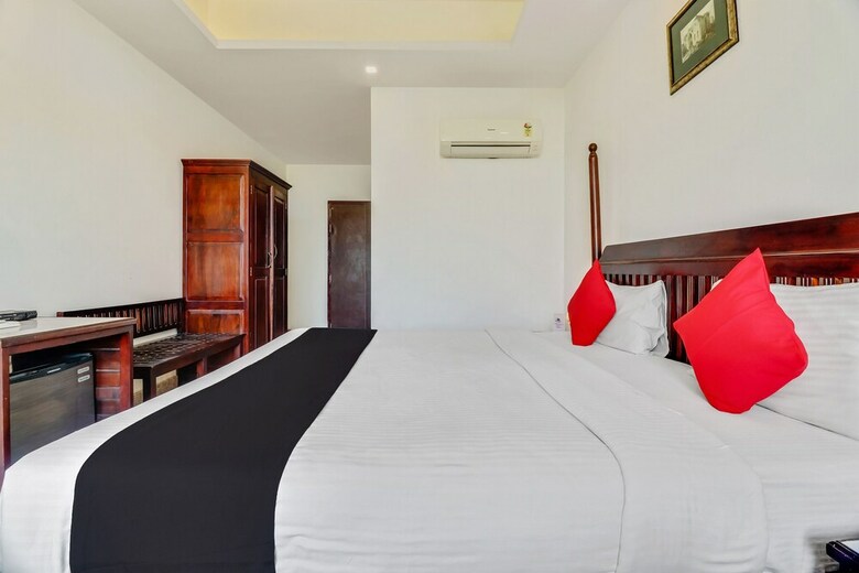 Capital O 48521 Hotel Bhanwar Singh Palace