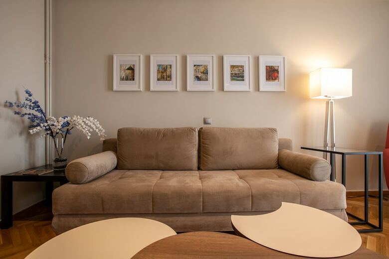 Luxurious 5 Bedroom-3 Bathroom Apartment 2- Athens