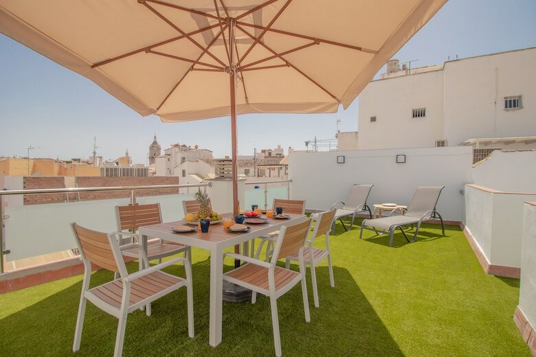 Sunny Terrace Apartment, Old Town Views