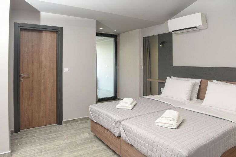 Hotel Elizabeth Queen Luxuxy Rooms