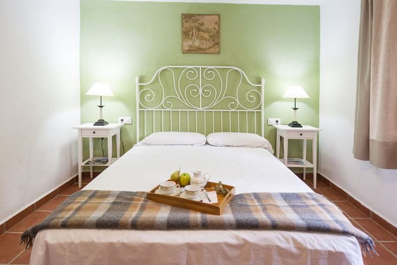 Villa San Nicolas Constantina Canovas