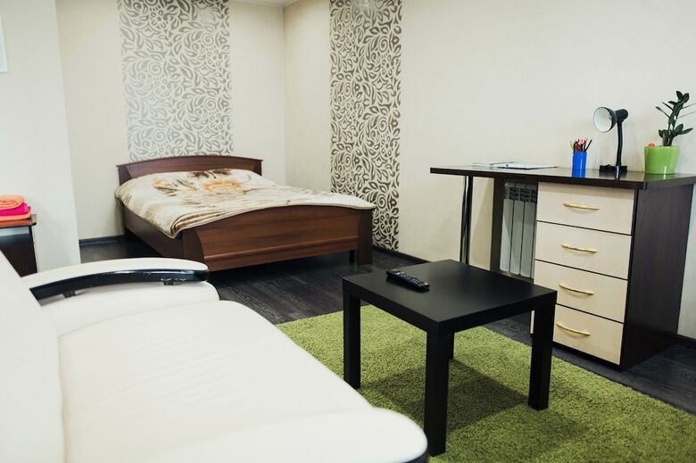 1 Room Apartment On Spartaka 18