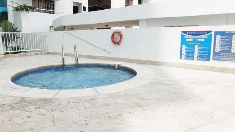Apartamento Con Piscina Infinita
