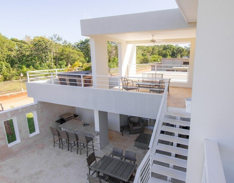 Cozy And Charming Two Bedroom Villa