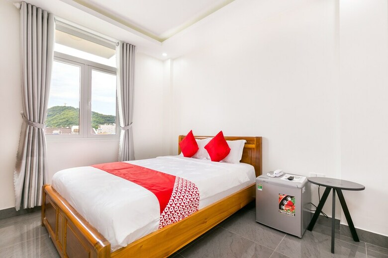 Oyo 365 Rose Hotel