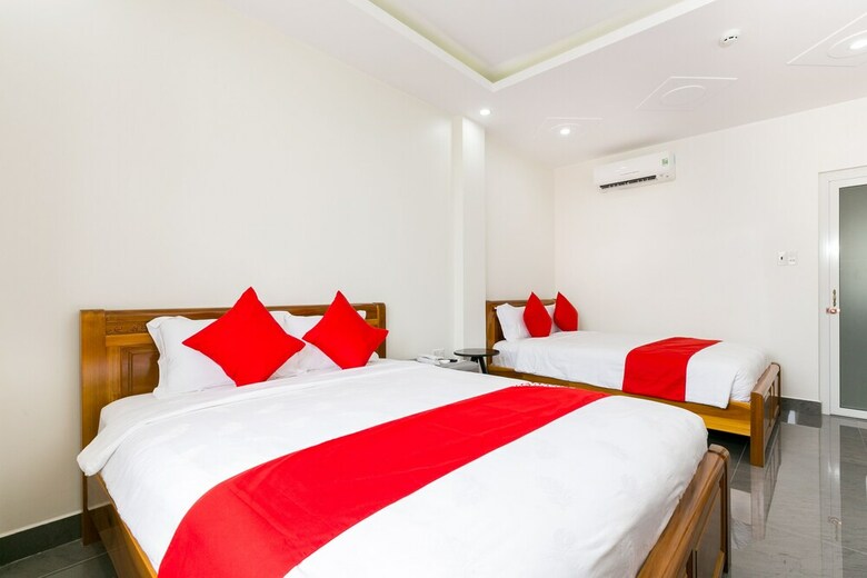 Oyo 365 Rose Hotel