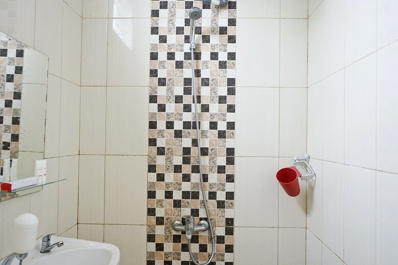 Hostal Oyo 1167 Home Sty Residence