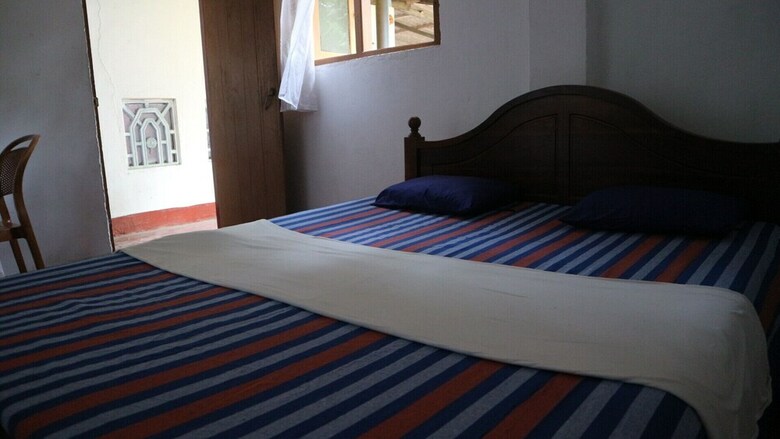Hotel Senani Guesthouse