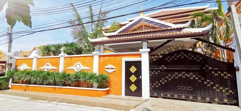 Tucheland Luxury Villa Pattaya 7br