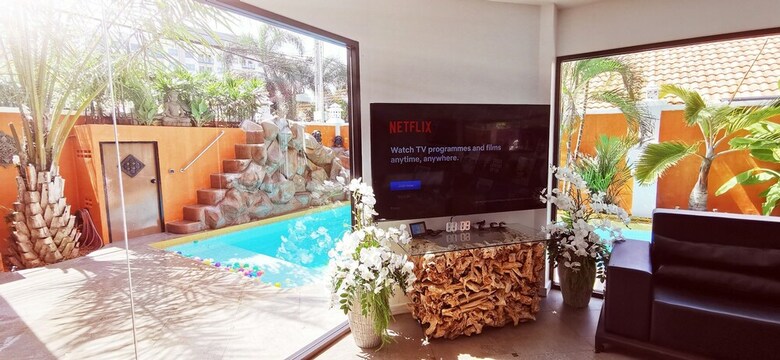 Tucheland Luxury Villa Pattaya 7br