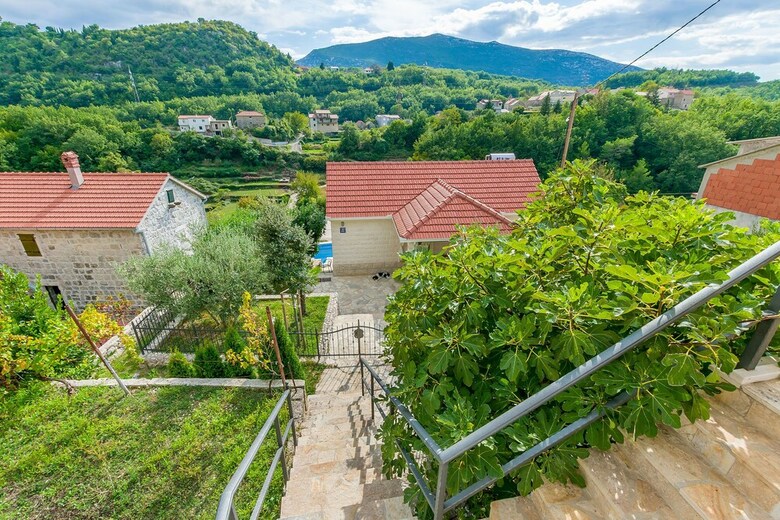 Villa Holiday Home Zve?anje