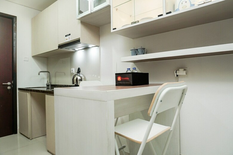 Best Price Studio @ Puri Mansion Apartment