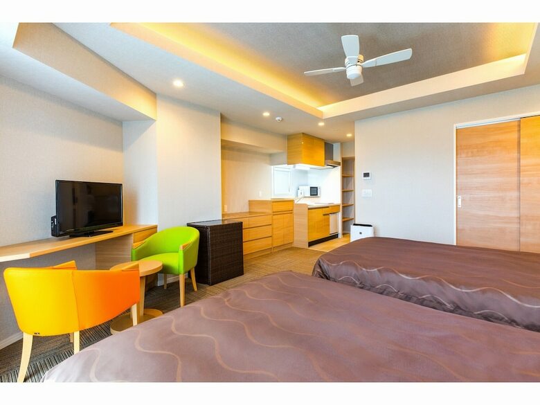 Yenn's Marina Inn Mercy