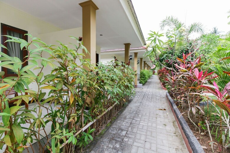 Hotel Airy Batu Layar Raya Senggigi 2 Lombok