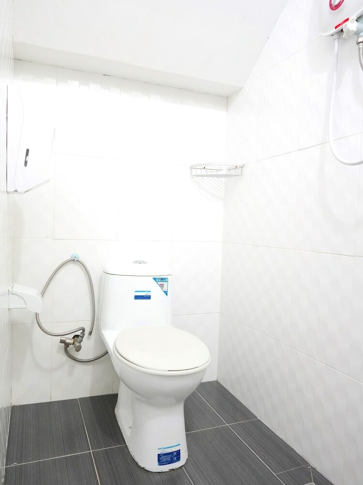 Hotel Oyo 89457 682 Lodge