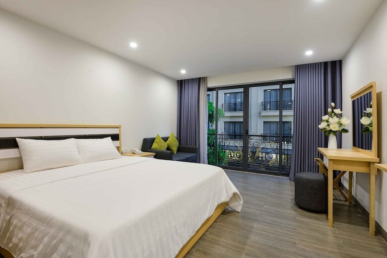 Warm Ways Hotel