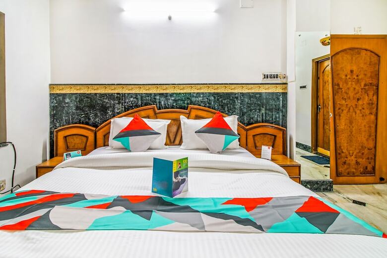 Hotel Fabexpress Satakshi Guest House