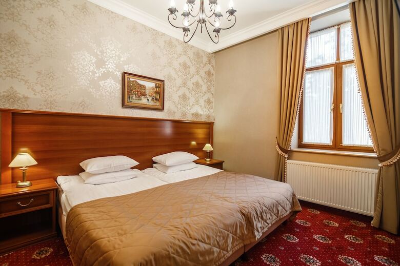 Chopin Hotel