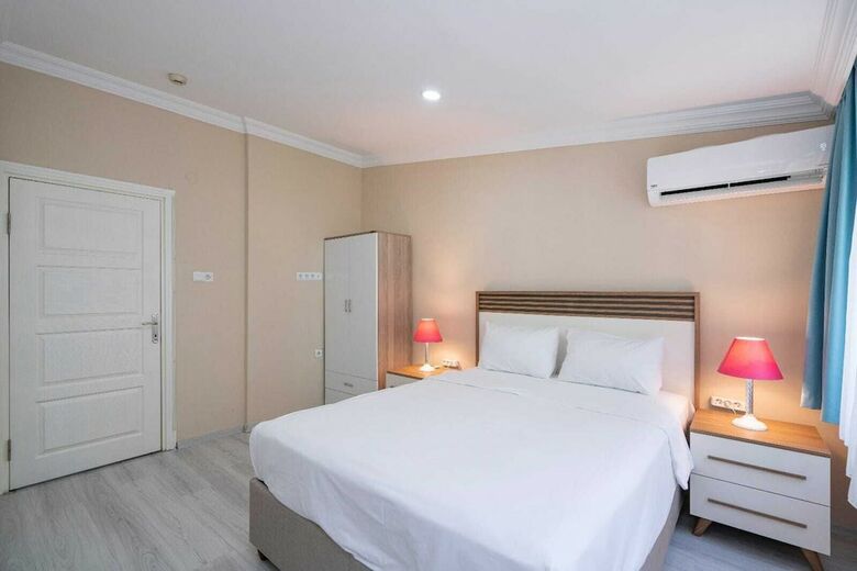 Bicer Hotel