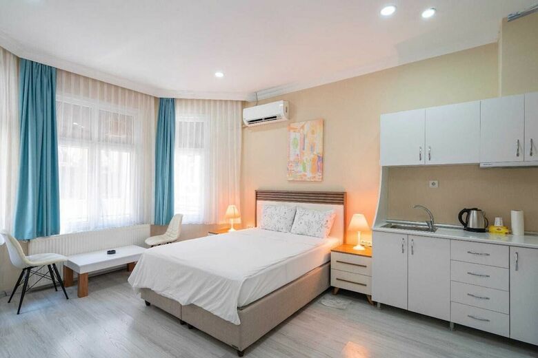 Bicer Hotel