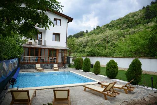 Hostal Guest House Drecheva's House